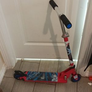 Huffy Spiderman Scooter 🛴